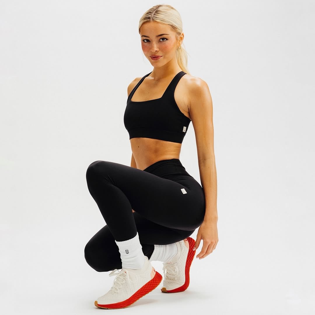 SpitTechDeck's tweet photo. Imagine the things that would happen to her on https://t.co/D5jbeUOk6w 🤭 https://t.co/PnB279mAq6