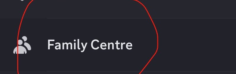 LMB__Gaming's tweet photo. Heyyyyy so apparently there’s a fix to this fixed it for me and that’s to go to the family centre in settings to “confirm your age” weird https://t.co/ZmOeJGy3nC