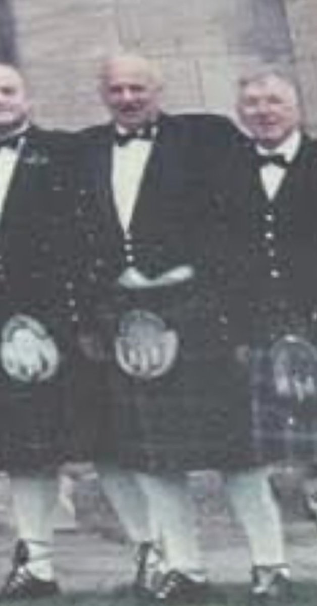 bobbyrob1974's tweet image. Here are a couple of special pics of my late dad and myself, both proudly wearing our kilts. ❤️
Tradition, heritage and family mean everything. Forever grateful for the memories and the example he set.
#Family #FatherAndSon #ScottishHeritage #Kilts #ProudScot #Tradition #Legacy
