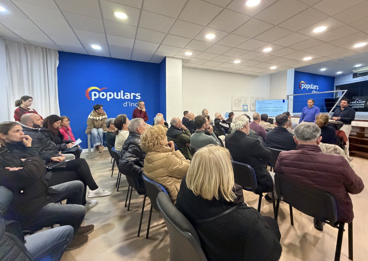 PopularsInca's tweet photo. Avui hem celebrat a Inca una Junta Local sobre el procés de legalització extraordinària en sòl rústic, gràcies a la llei impulsada per @MargaProhens .
Amb les explicacions de Jaume Ferriol i Llorenç Perelló, on ens han acompanyat una cinquantena de veïns.
#PPInca https://t.co/0LQm0oSMu2