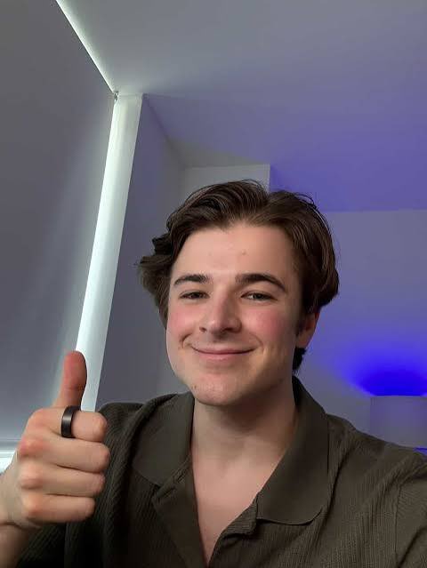 🚨 BREAKING!

According to a local NYC source Harry Sisson is set to be charged with sexual assault and harassment stemming from his Snapchat nude pic scandal. 

More to come on this.