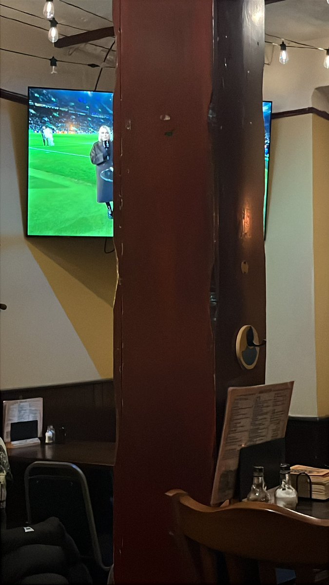 Getting the full Celtic experience in the pub tonight