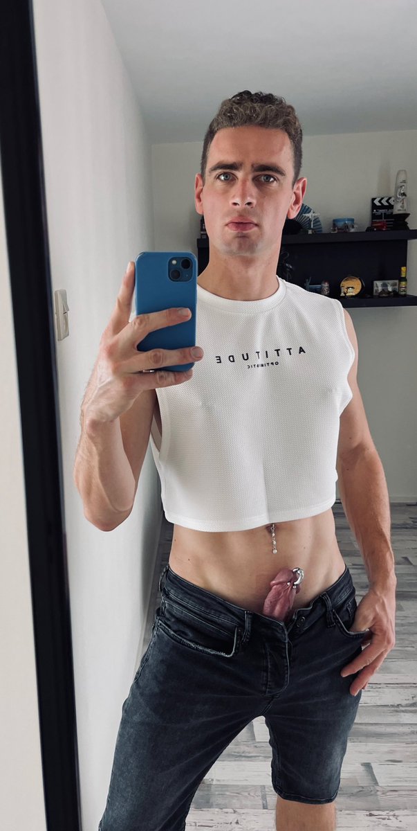 Thongboy1993's tweet photo. Cockoo 🍆 #pierceddick #teamPA #princealbertpiercing #PApiercing #gay #frenum https://t.co/JCUDLGNQSK