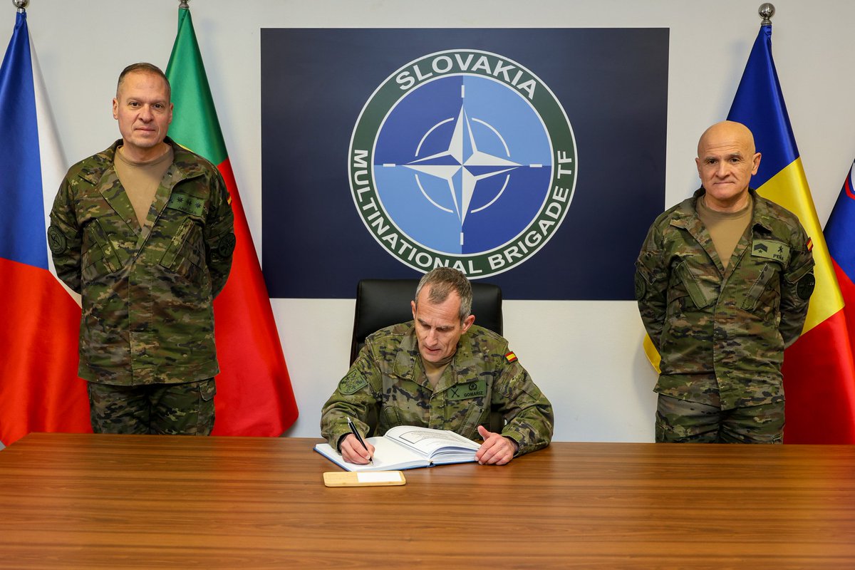 Amigos del 3º Tercio tweet media