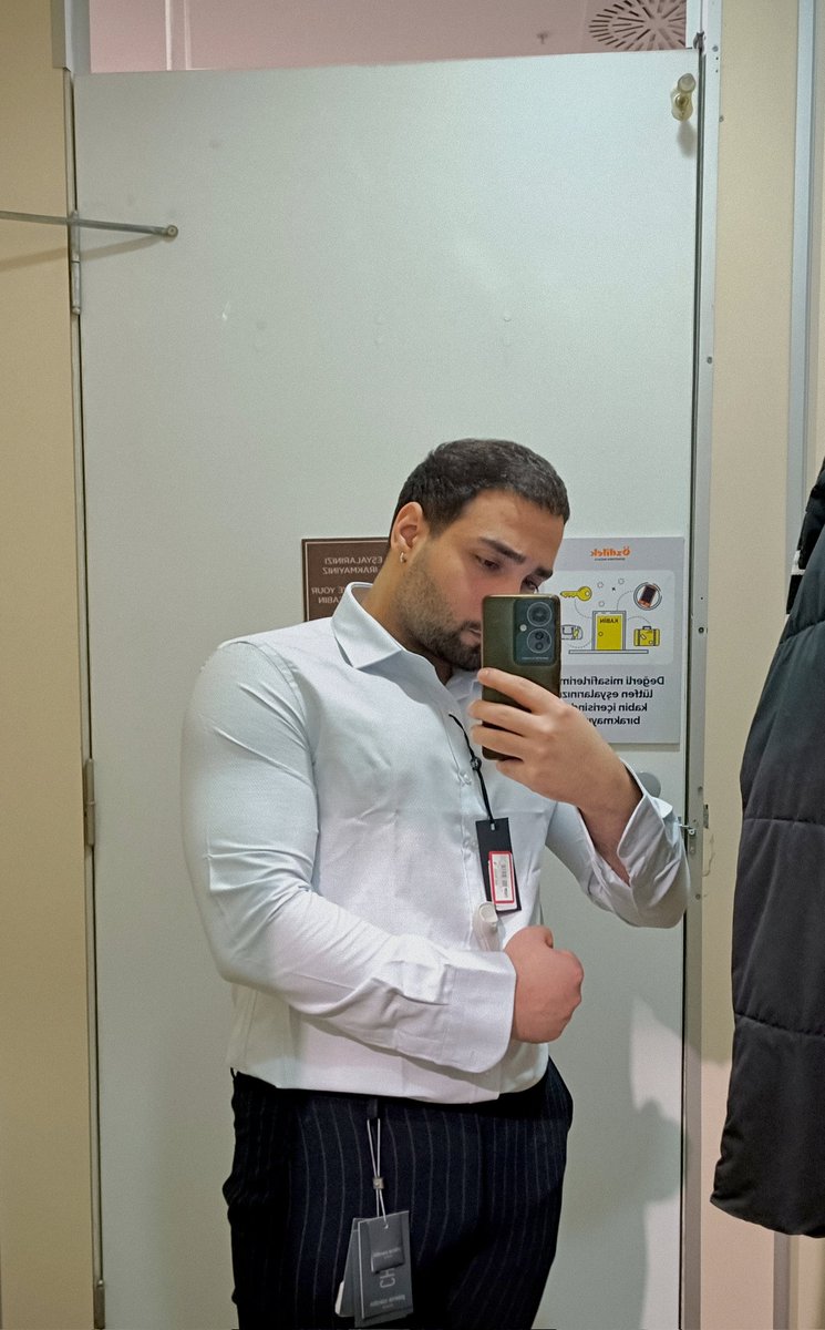 Seri köz getir kardeşim. L beden böyle durduğu için mecbur XL aldım...