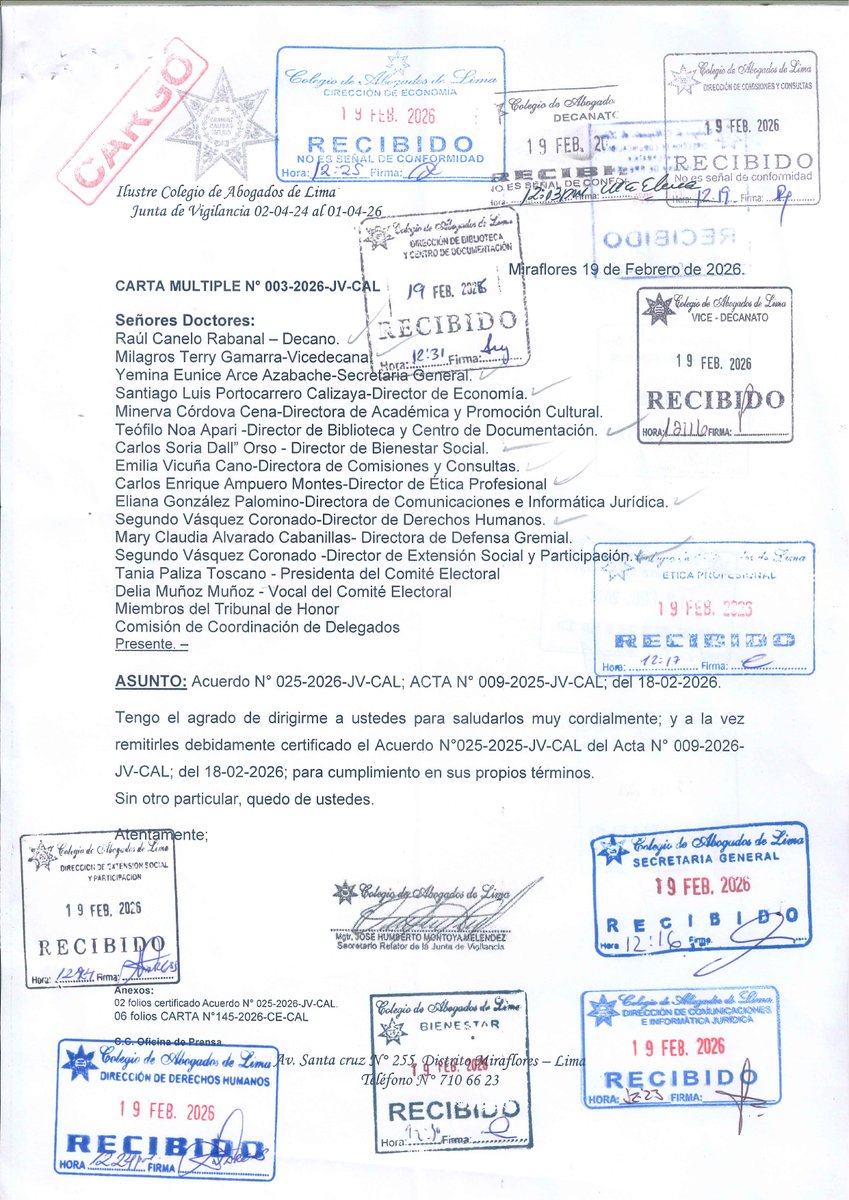 CALPERUOFICIAL's tweet photo. 📄 #CALinforma | COMUNICACIÓN OFICIAL DE LA JUNTA DE VIGILANCIA DEL CAL
La Junta de Vigilancia del Colegio de Abogados de Lima ha remitido la Carta Múltiple N.° 003-2026-JV-CAL, mediante la cual pone en conocimiento de los órganos correspondientes diversas consideraciones vinculadas al desarrollo del proceso electoral 2026, este último domingo 15 de febrero.
Adjuntamos el documento a continuación: https://t.co/a0sRKjCppV