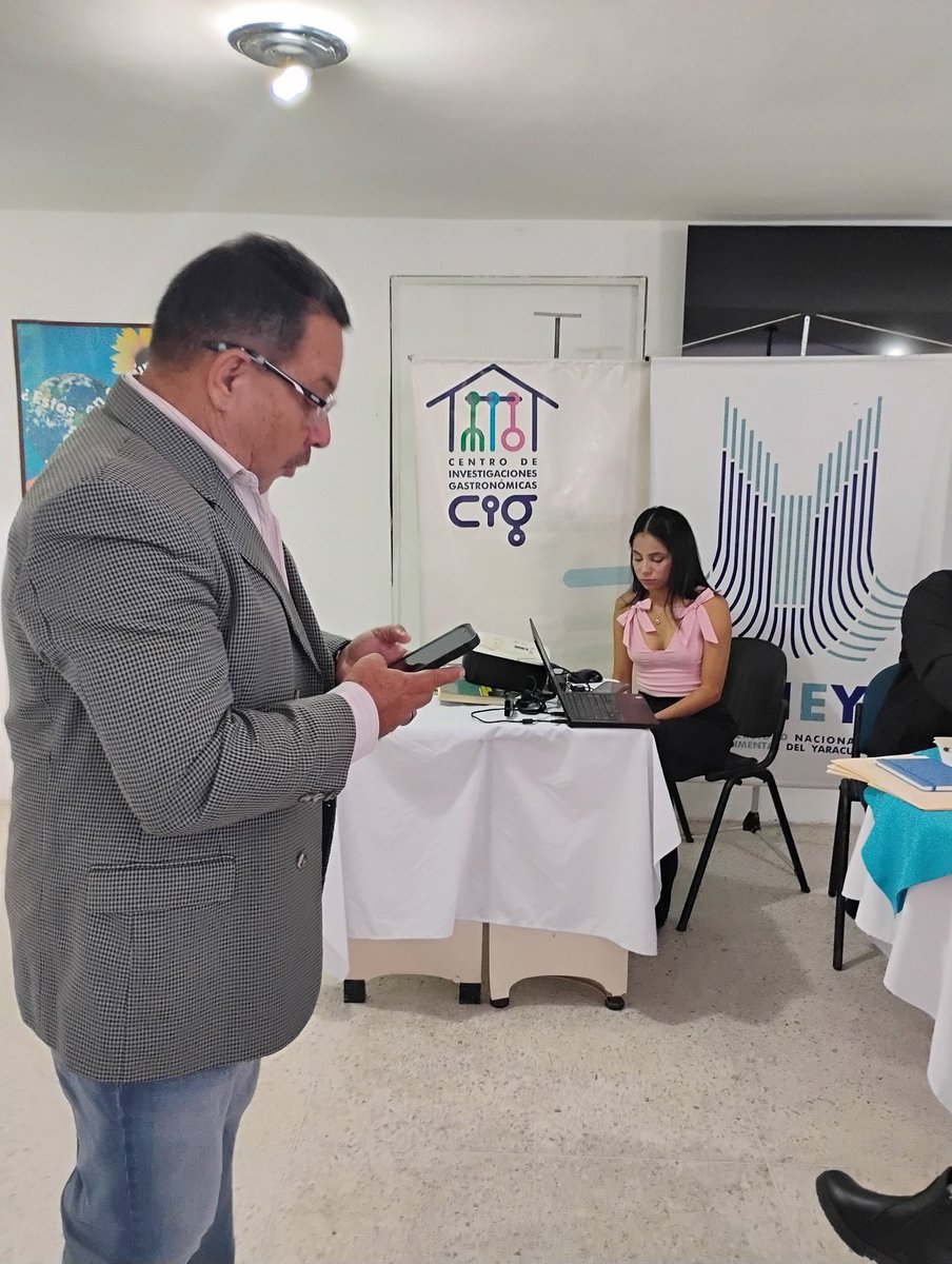 roszigui's tweet image. Interpretar nuestro Patrimonio Gastronómico es un desafío interesante. Desde la Universidad Nacional Experimental del Yaracuy @uney_oficial y la Dirección de Postgrado a través del Programa: Especialización en Patrimonio Gastronómico 
                 instagram.com/reel/DU83LxrkW…