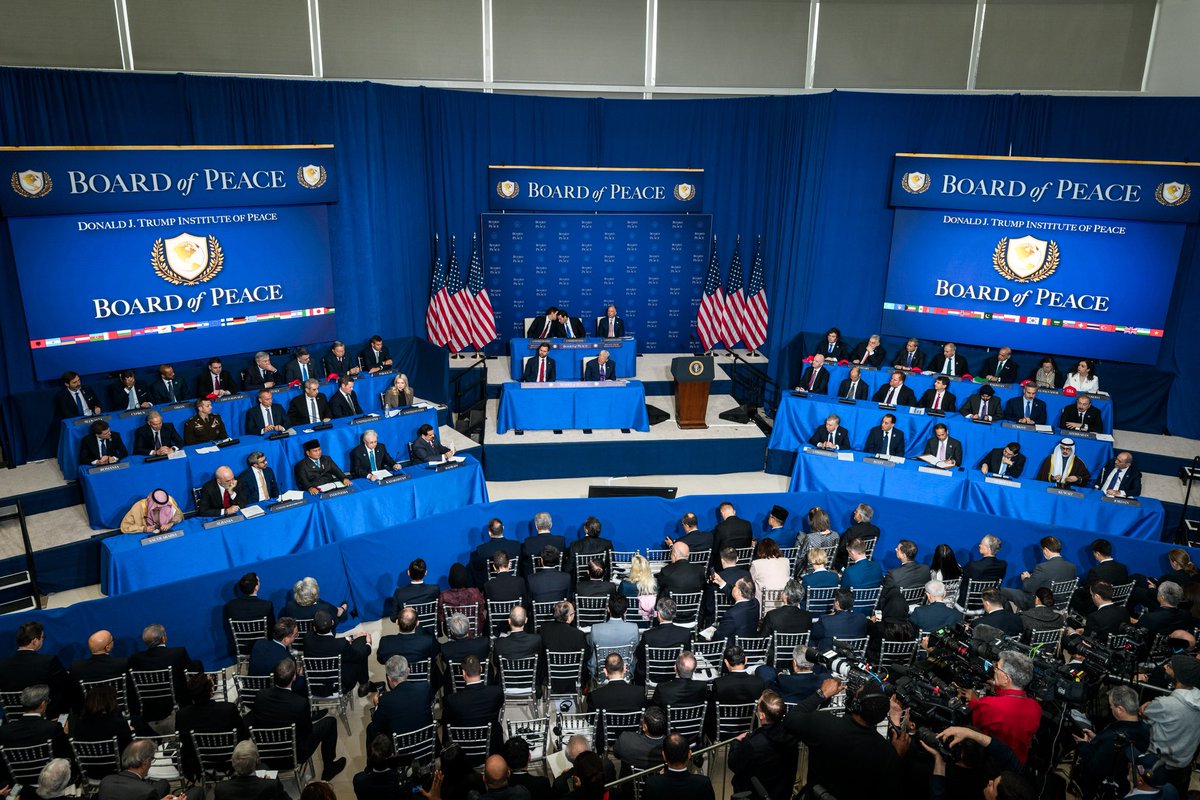 Dan Scavino tweet media