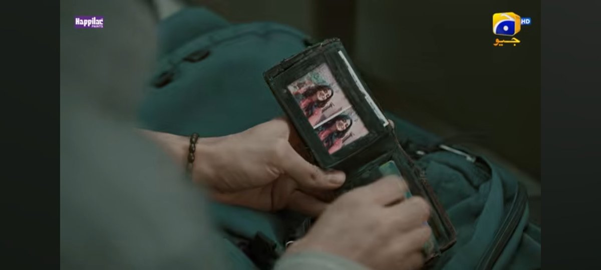 😭😭😭 

#AikAurPakeezah