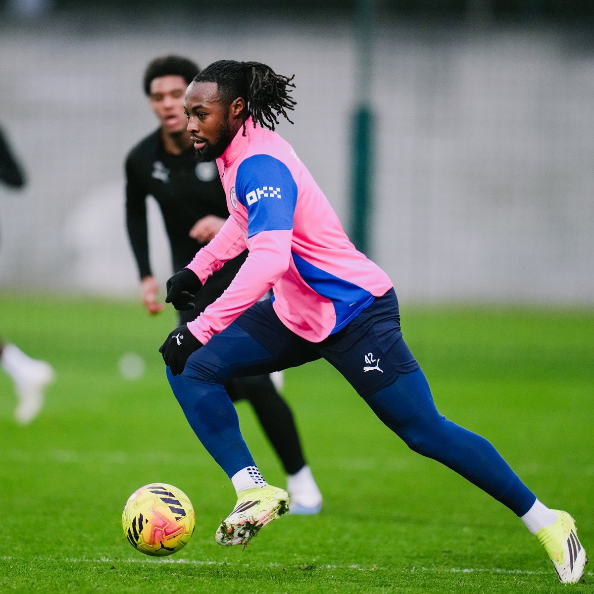 ManCity's tweet photo. ⚡️🇬🇭 https://t.co/RGIgz3J0CH