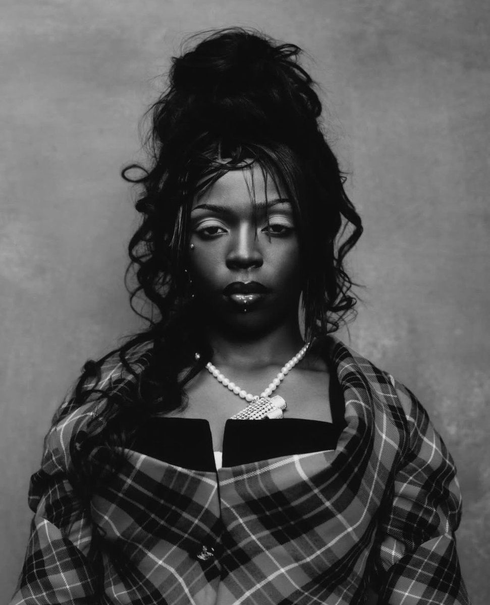 wishingbow's tweet photo. theodora for the native mag styled by janice mahenge https://t.co/LQgLZqE15p