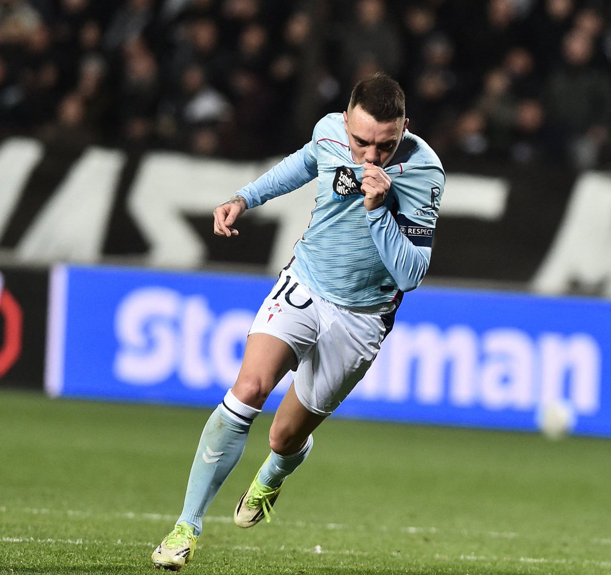 La Vitrina ®️🇪🇺 tweet media