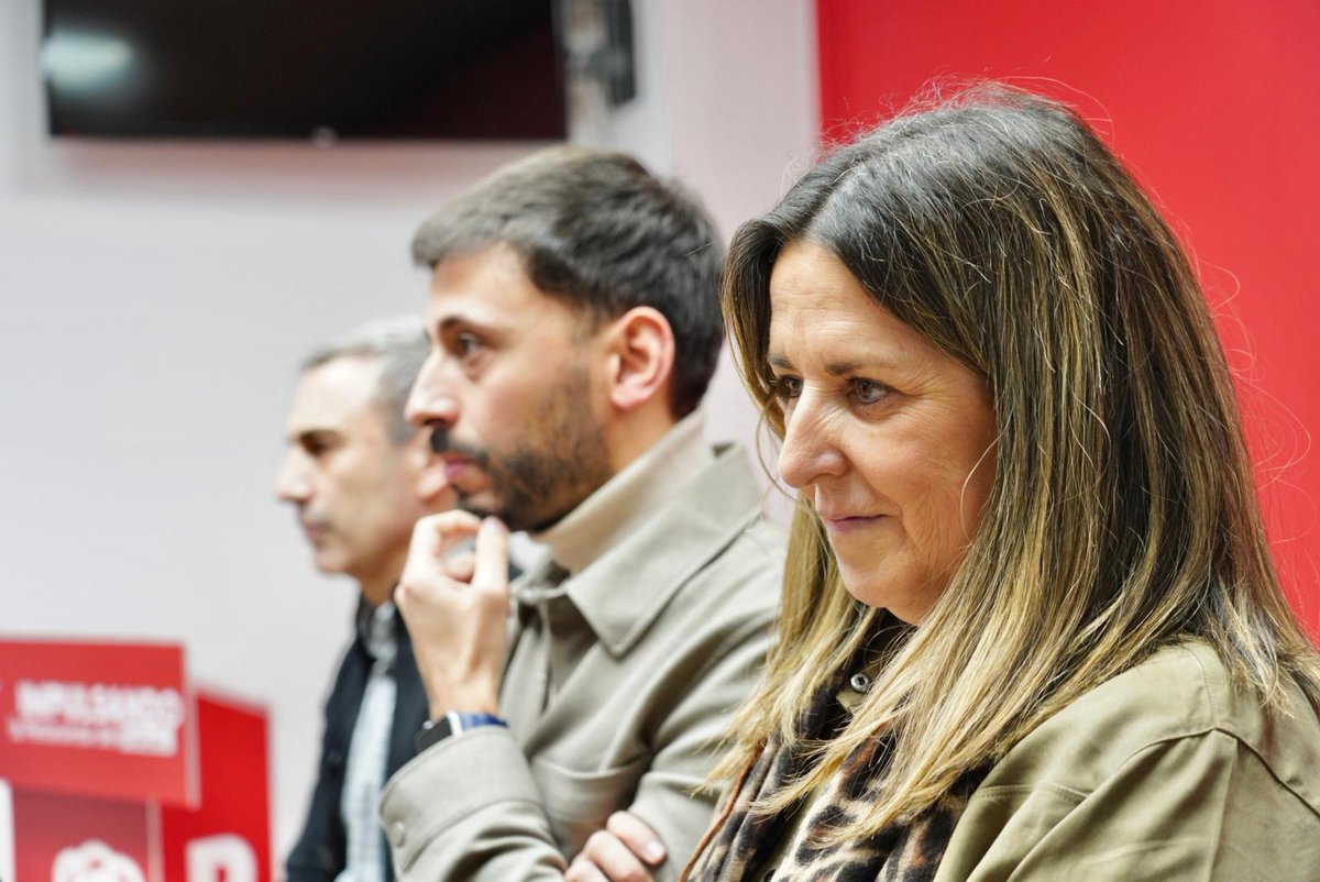 PSOESalamanca's tweet photo. 🔴 La ruta de la candidatura del PSOE de Salamanca a las Cortes ha llegado a Peñaranda, donde se ha realizado la presentación de la misma.

👉 Compromiso, fuerza y muchas ganas de trabajar por el CAMBIO son nuestras señas de identidad. https://t.co/HUFANJloFf