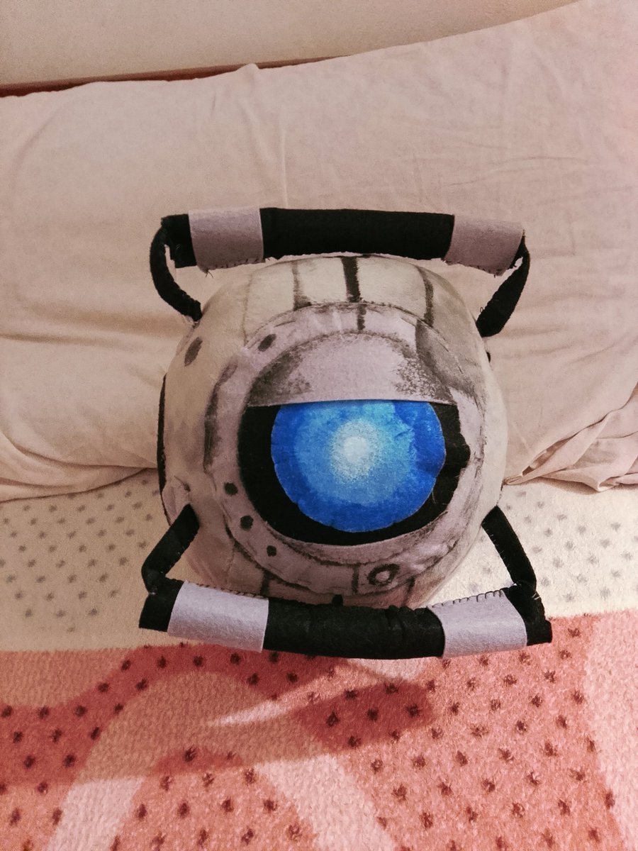 jelipherr's tweet photo. 5 hours. Plush fabric. Felt. Paint. Pain.

Wheatly handmade
Real
#portal2 #portal #wheatley #handmade https://t.co/ZBJldRFbYd