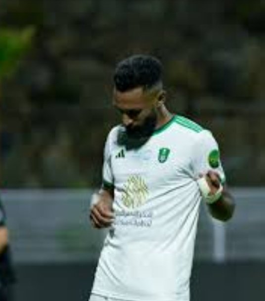 لا تقلقو الامور تحت السيطرة
الاهلي اضاع الكثير من الفرص
في الشوط الاول
صالح ابو الشامات كان اللاعب رقم 12
مع النجمة
دخول فراس البريكان سيحل كل المشاكل اللي خلفها ابو شامات
و سينتصر الاهلي الريمونتاد قادمه

#الاهلي_النجمه