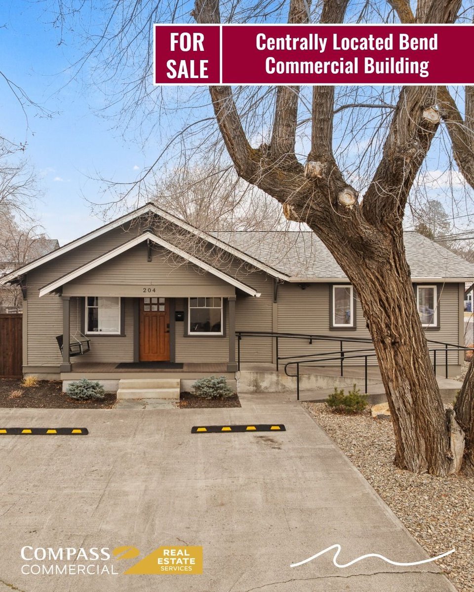 CompassCom's tweet photo. For sale: 1,482 SF commercial building at 204 NE 4th St in #Bend. Corner lot, high visibility, ample onsite parking, flexible layout, and renovated in 2013. Priced at $750,000. Check out the property page at this link: https://t.co/M4rE0Kkx1h #ForSaleCommercial #BendCommercial https://t.co/gWDMVXC0LU
