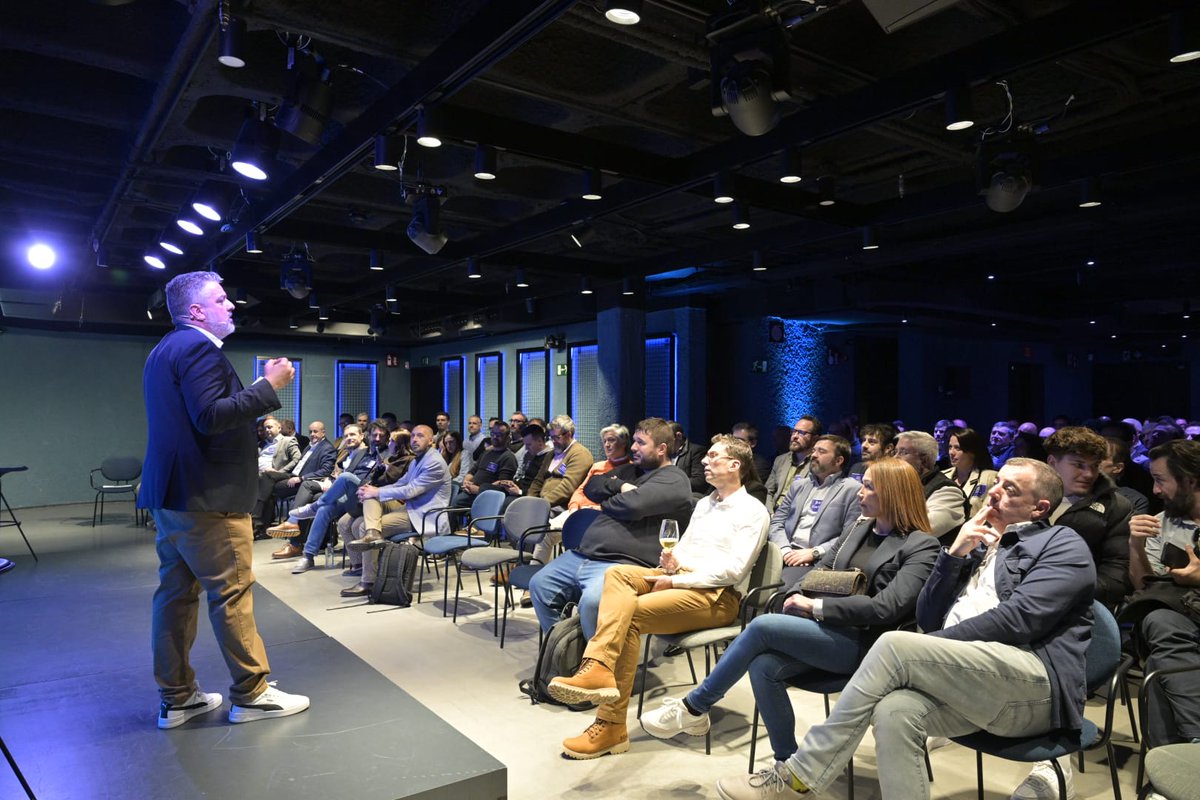 OVHcloud España tweet media