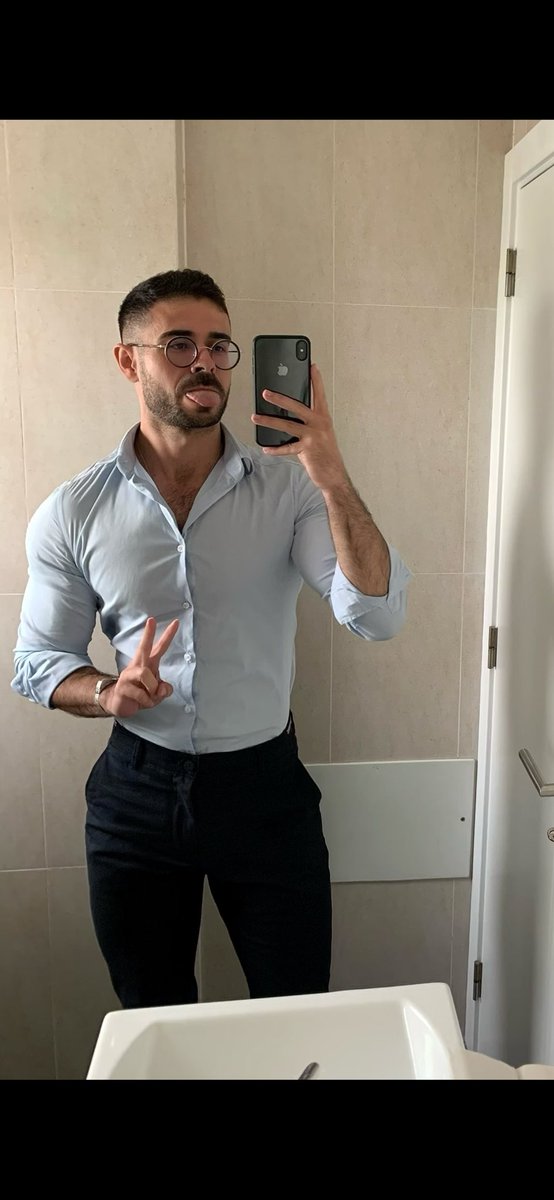 casualchicopt's tweet photo. Casual? https://t.co/bZLVaPDDzN