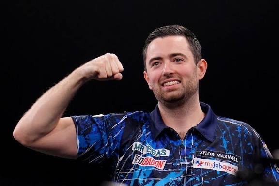 ✋ Humphries rejoins Van Veen en Demi ! 

Victoire 6-2 contre Josh Rock, avec une belle moyenne de 105 🔥.

Comme Bunting, Rock n’a toujours pas gagné le moindre match en 3 soirées de Premier League.. 

#lequipeFLECHETTES