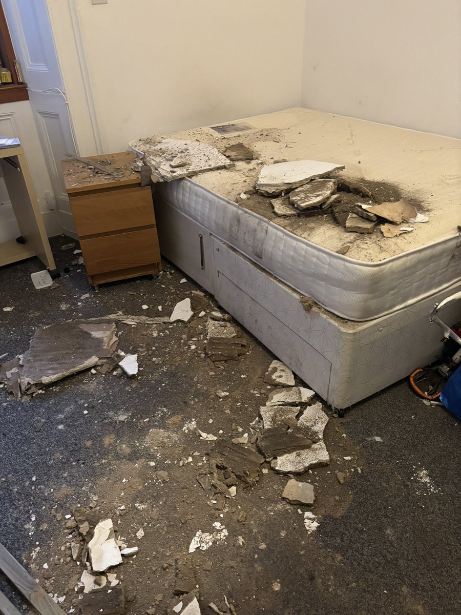 handymunro's tweet photo. Emergency temporary safety repairs. To prevent further damage and possible injury, timber battens secured into the joists above and OSB sheets secured on to catch any more loose material. #glasgow #flats #propertymaintenance #Emergency #repairs #property https://t.co/1y76u28pQ3