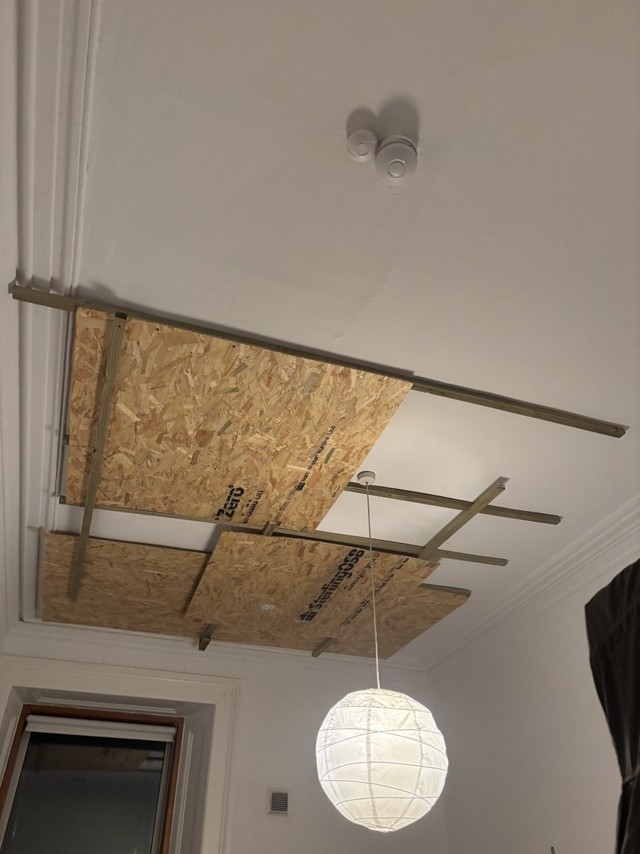 handymunro's tweet photo. Emergency temporary safety repairs. To prevent further damage and possible injury, timber battens secured into the joists above and OSB sheets secured on to catch any more loose material. #glasgow #flats #propertymaintenance #Emergency #repairs #property https://t.co/1y76u28pQ3