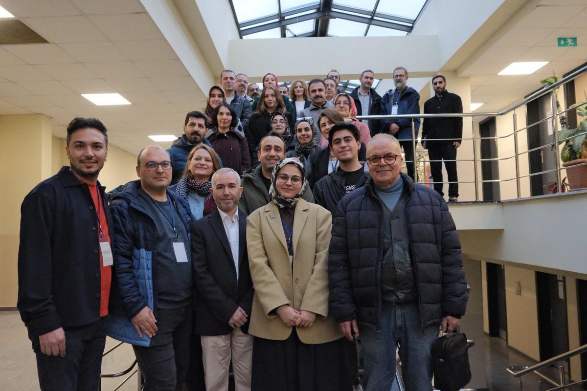 YTÜ Eğitim Fakültesi tweet media