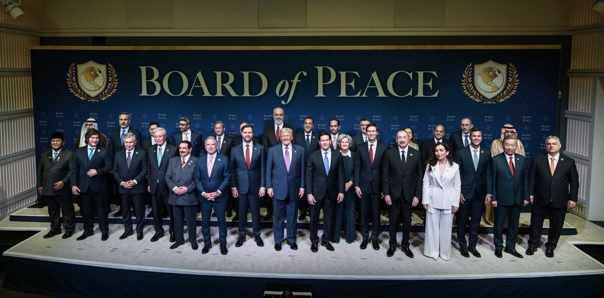 Qanonplus17's tweet photo. JUST IN: 🇺🇸 White House releases photo of the newly established 'Board of Peace.' https://t.co/dh9P5D60s3