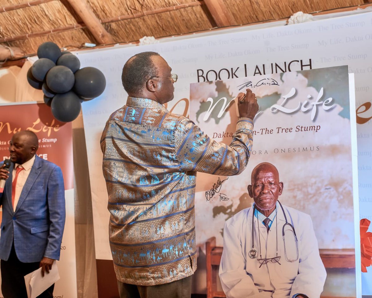 orachb's tweet photo. https://t.co/Vw7WsYPgea

Dakta Okom - Book launch that was. Moment of joy, reflections and fulfillment. 

The Speeches - deep wisdom from Ladit Justice Dollo, Ladit Bishop Ocholla, Author Dakta Okom  &amp; so more. 

Thx you @mdaliker for excellent moderation. 

All the guests- Thx https://t.co/hwtyb0D6TU