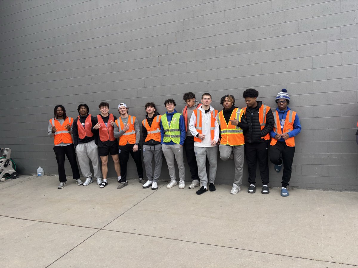 Coach Pi tweet media