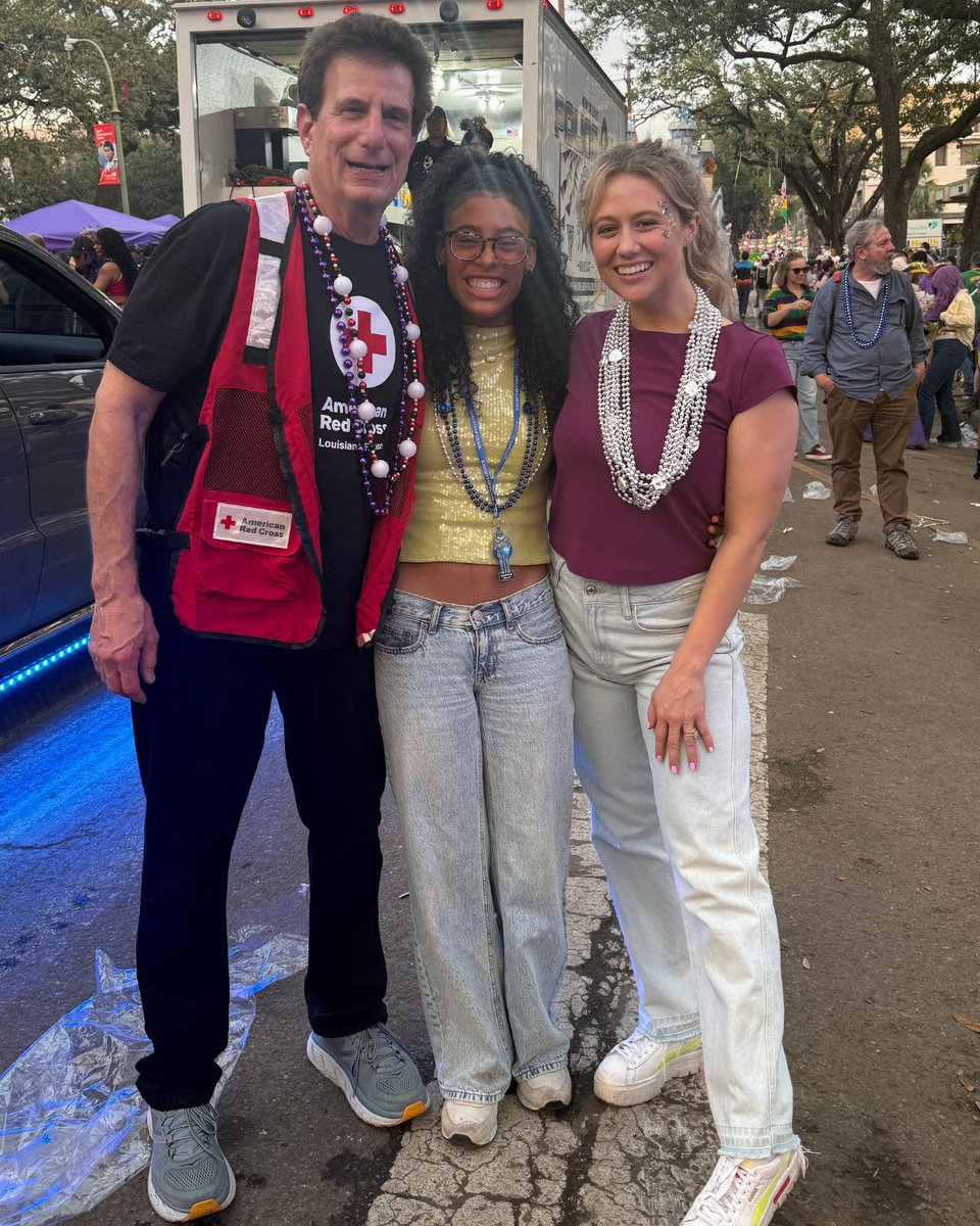 MorrisBartLLC's tweet photo. A little chaos at the Knights of Chaos parade last Thursday — in the best way!⚜️🎭
#knightsofchaos #morrisbart #mardigrasseason #carnival #thingstodoinlouisiana #neworleansculture #neworleans https://t.co/457cmiHMHb