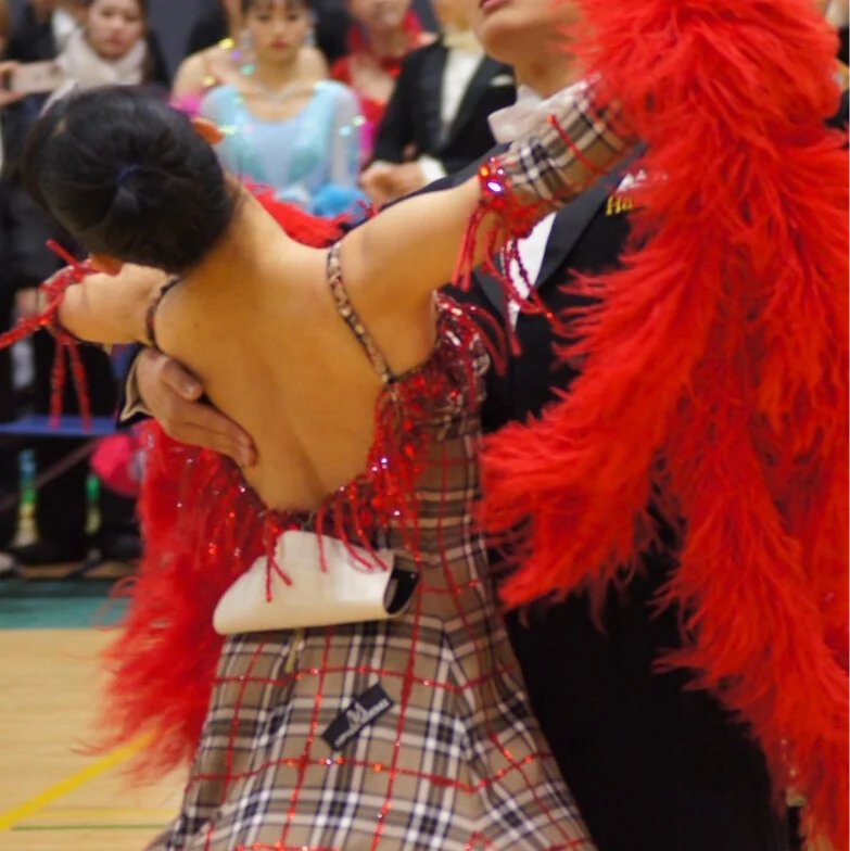 【#リーダー募集】
プロアマ問わず一緒に技術向上に向けて踊ってくださる方を探しています

11歳〜17歳(10ダンス)と学連(ラテン専攻)で活動してきました

◯樋口琴音
◯152cm
◯22歳
◯10ダンス(メイン種目は問わない)
◯関東近郊

拡散お願いします
ご連絡お待ちしてます
#社交ダンス
#パートナー募集