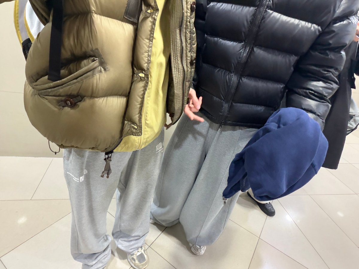 📳 ─ F4NS 

#MINJE : 

#민제
#KICKFLIP #킥플립