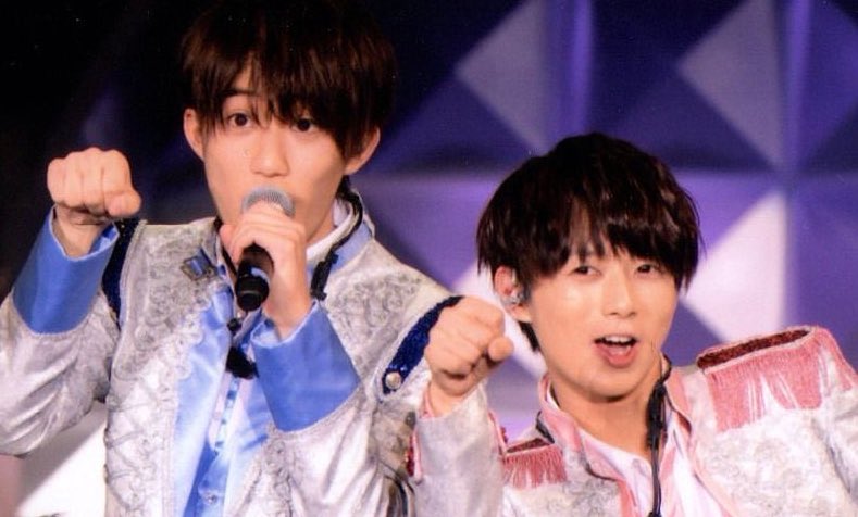 nikopptyan's tweet photo. はしみずー💙💙💙💙💙❤❤❤❤❤😭😭😭😭😭ずっと愛してるからねー😭🫵🏻🌟キミたちはずっと''いちばんいいコンビ''だからね‼️‼️‼️‼️☝🏻️🌟シンメトリーなんだからね❣️何があっても風化させないよ‼️宝物だよ‼️大事大事だよ‼️🛼✨ #はしみず  #HiHiJets https://t.co/kga9FKxEu4