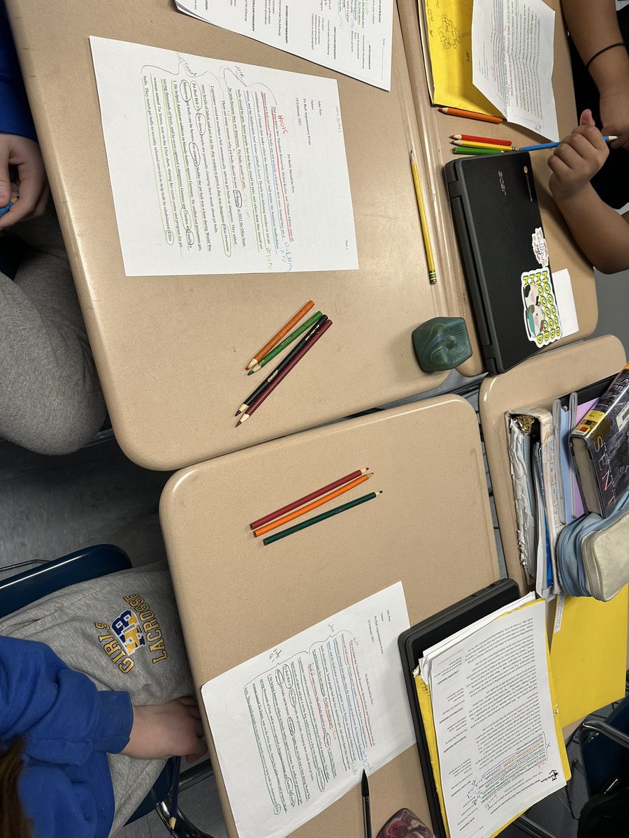 Period 3 working hard on labeling their practice argumentative essay! #warriorstrong #together <a href="/MrsFalkHBMS/">Angela Falkenstein</a>