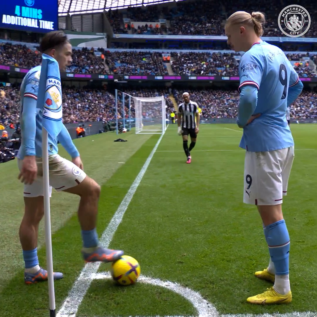 درسٌ تعليميٌّ لإضاعة الوقت، من بطولة جاك غريليش وإيرلينغ هالاند 