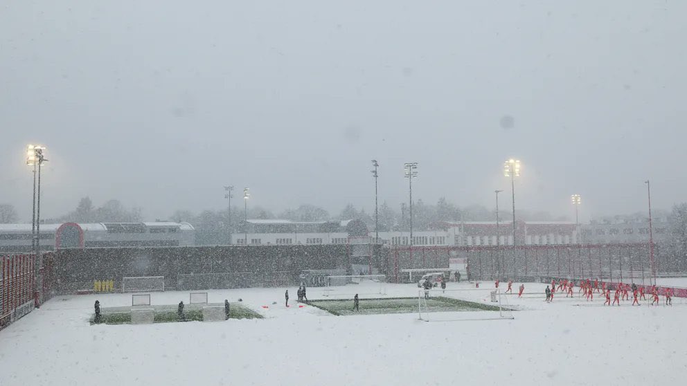 FCBayernXtra's tweet photo. ❄️ Treino de hoje na Säbener Straße [@BILD] https://t.co/NQqYjO3Td4
