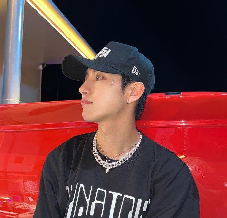 f4gjun's tweet photo. i think about mascjun every once a week https://t.co/eNKzh5EaIi