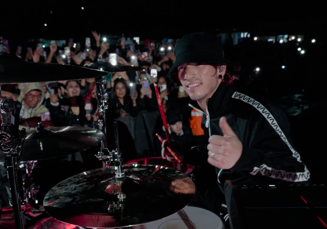 “Your movie is here in one week.” Josh:

via le groupe sur Instagram