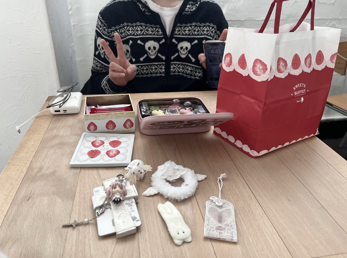 アンナ tweet media