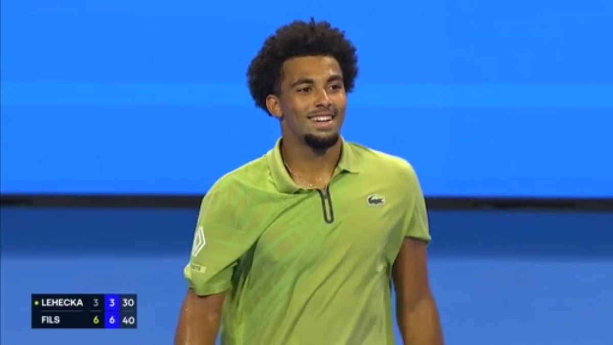 Fils en demi à Doha !! 
6-3, 6-3 contre Lehecka, très propre. 

Troooooop hâte de probable match contre Sinner