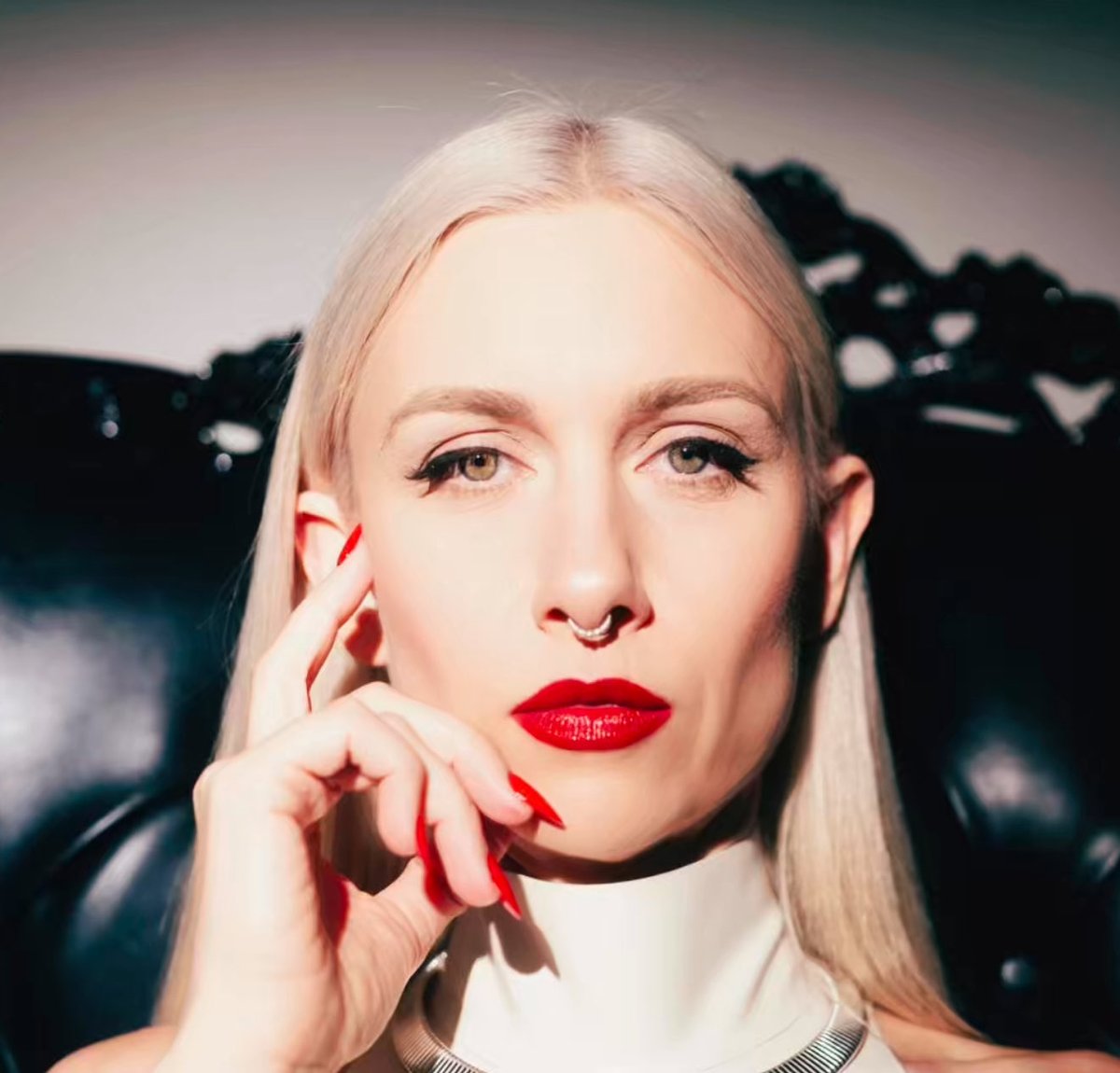 MistressAyverie's tweet photo. I am the embodiment of the Divine Feminine. To kneel before Me is to align yourself with something far greater than you or your mundane world. https://t.co/3Gp1ZAlPNA