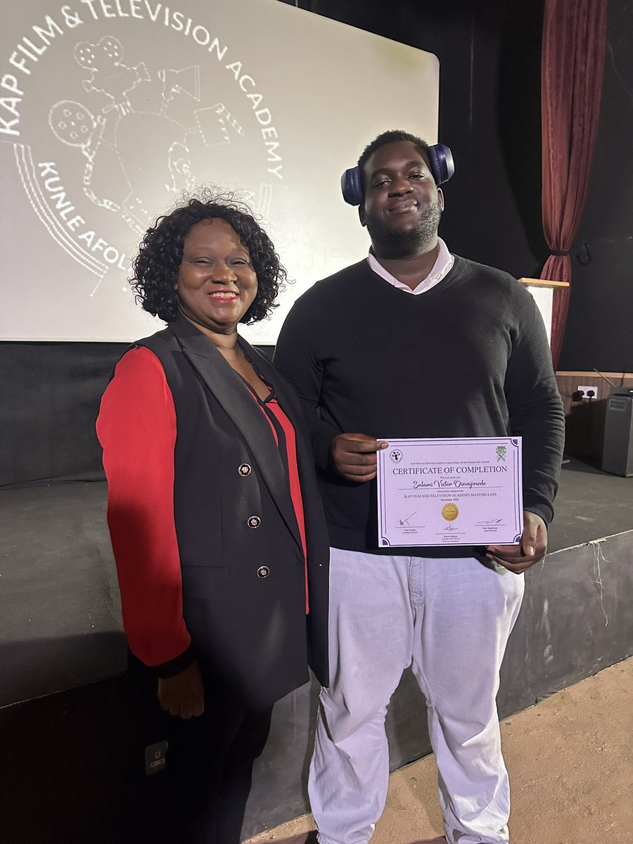 _bigbang20's tweet photo. Capped off 2025 by graduating from Kunle Afolayan’s Film School!🥹🎉🎊
#graduate #filmschool #certified #actor #viral https://t.co/9MM7afbNRF