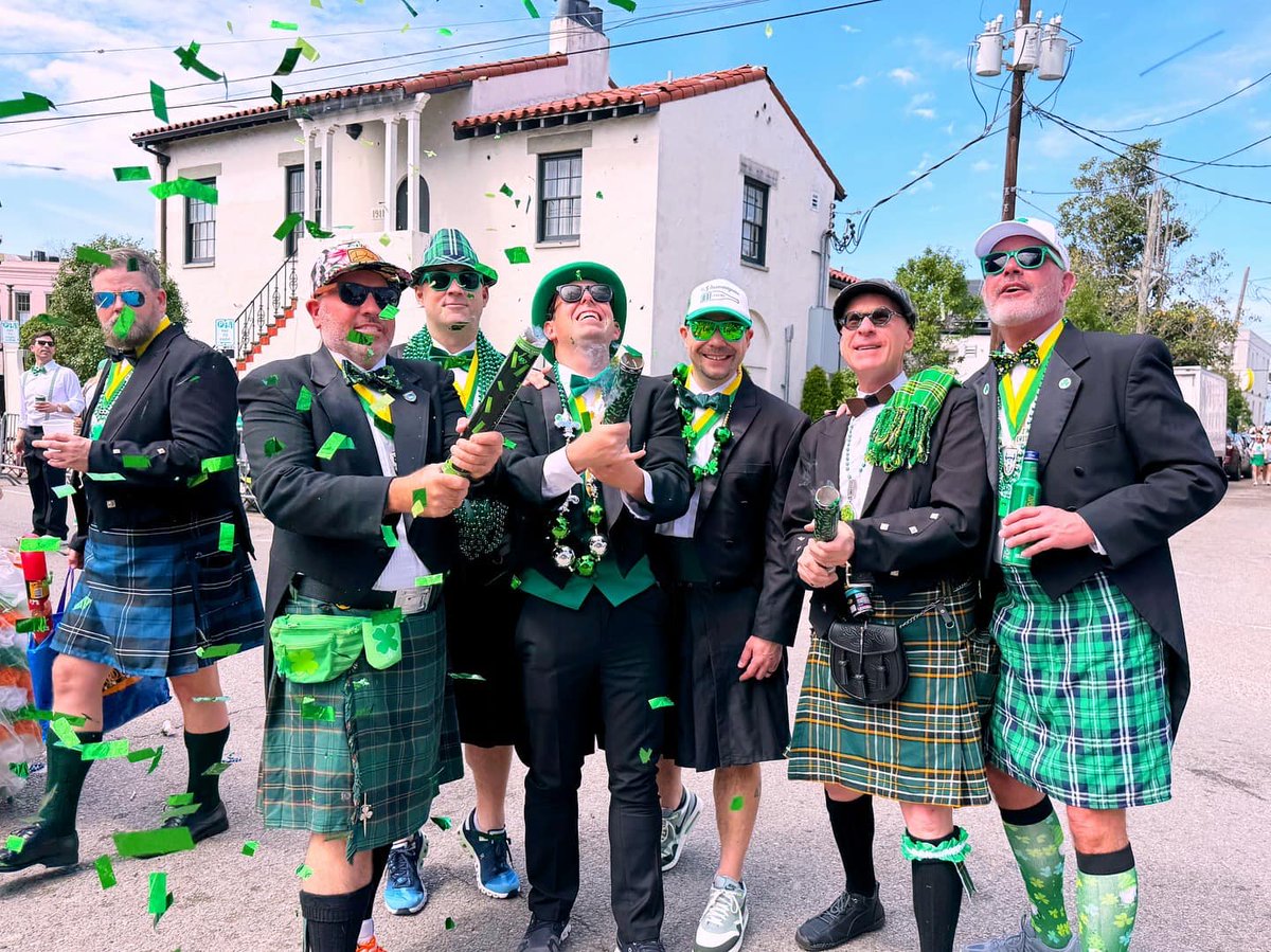 DavidMora's tweet photo. Post-Mardi Gras blues? Never in NOLA! 🍀🍻🇮🇪
The 2026 @IrishChanParade will be here before y'all know it! Can’t wait to see everybody on our traditional route on Saturday, March 14th. Sláinte!
#IrishChannelParade #NewOrleans https://t.co/hY8rw10IYq