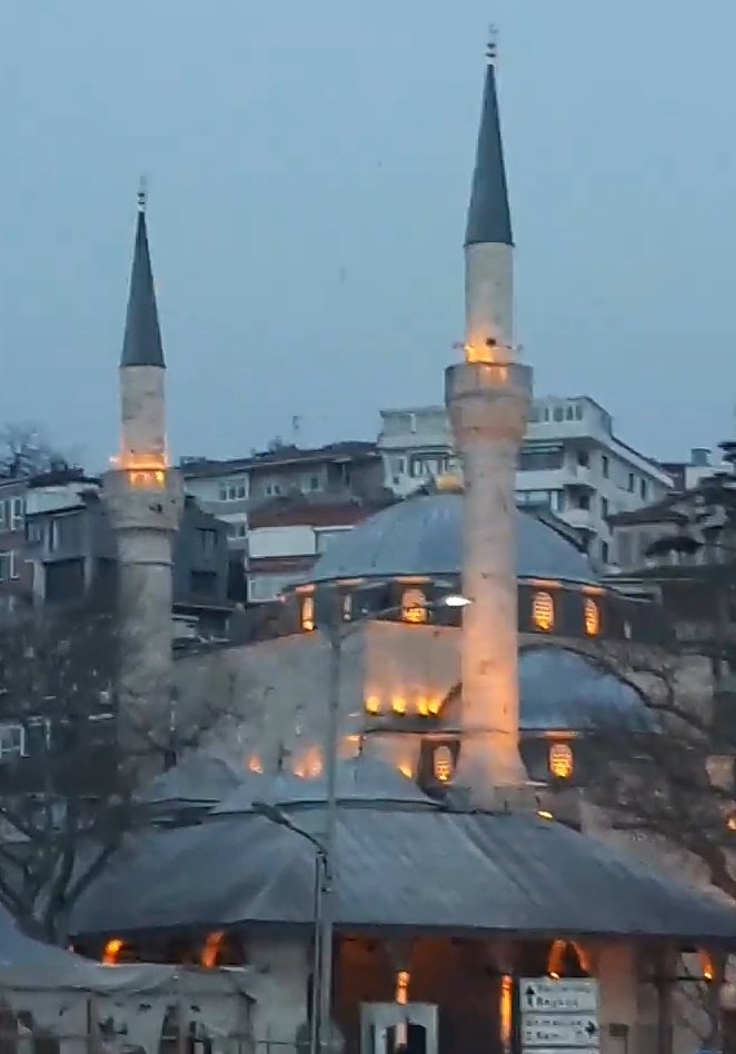 dzmavigokyuzu's tweet photo. Bu ay gönlümüze huzur
Hayatımıza bereket
Dualarımız kabul olsun
#Günakşamda
#Hayat
#Maviiiii
#Hayırlı
#Ramazanlar
#İftar https://t.co/nx8QmOqcwT