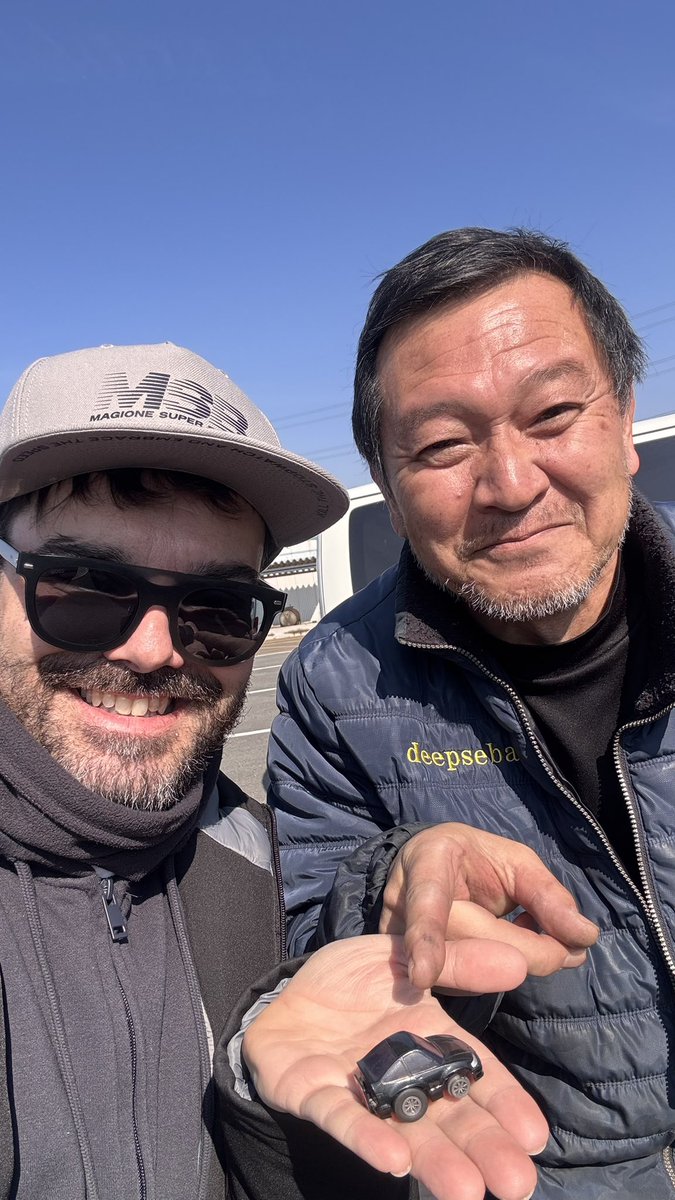 AlessioPapini's tweet photo. 13年間、私のインスピレーションの源となってくれた日本最速のCRX2台のオーナーの方々にお会いできたことは、何物にも代えがたい貴重な経験でした。
いつか、筑波のパドックで、私のCRXをあなたのCRXのすぐ隣に停められる日が来るでしょう。🙏 @jv4GokRtinr6xNN さん、ありがとうございます https://t.co/EfujJIcHEL