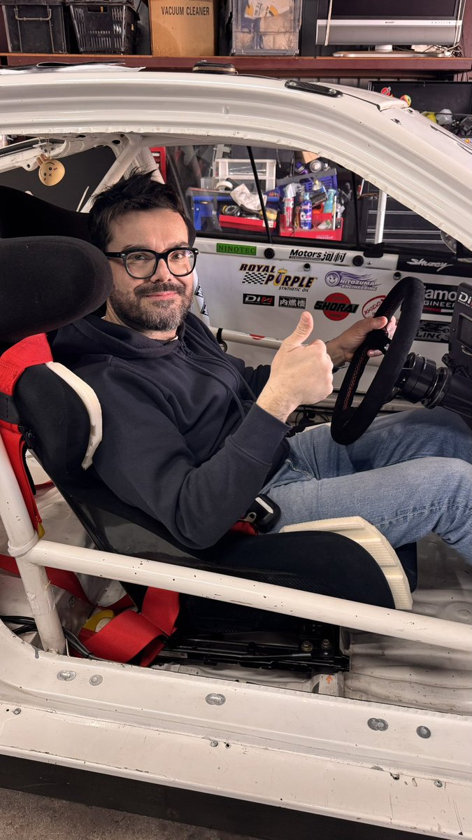 AlessioPapini's tweet photo. 13年間、私のインスピレーションの源となってくれた日本最速のCRX2台のオーナーの方々にお会いできたことは、何物にも代えがたい貴重な経験でした。
いつか、筑波のパドックで、私のCRXをあなたのCRXのすぐ隣に停められる日が来るでしょう。🙏 @jv4GokRtinr6xNN さん、ありがとうございます https://t.co/EfujJIcHEL
