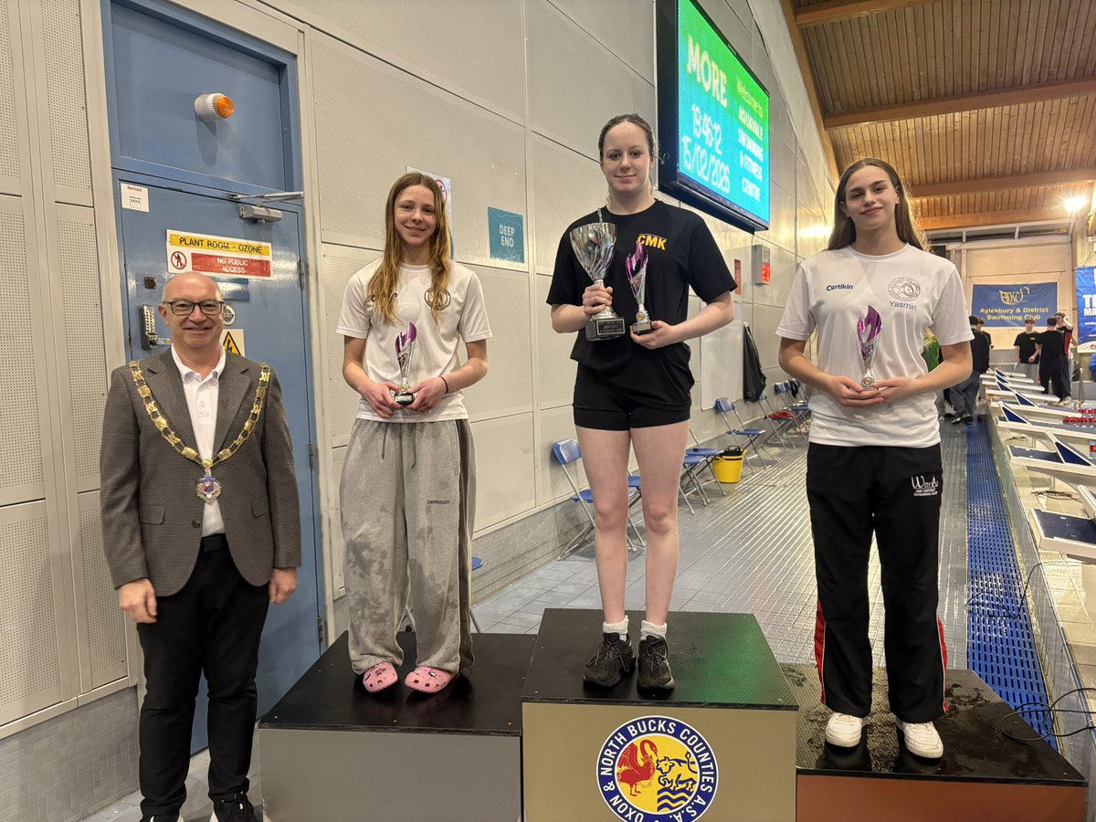 ONB_ASA's tweet photo. Gala 16 - Girls 50 Brs 

Junior  championships

1st 🥇Florence Llewelyn 34.44 @CMKSwimmingClub 
2nd 🥈 Bella Tillson 35.07 @witneyswimclub 
3rd 🥉 Yasmin Amiri 35.17 @witneyswimclub https://t.co/rcWC1UcCTw