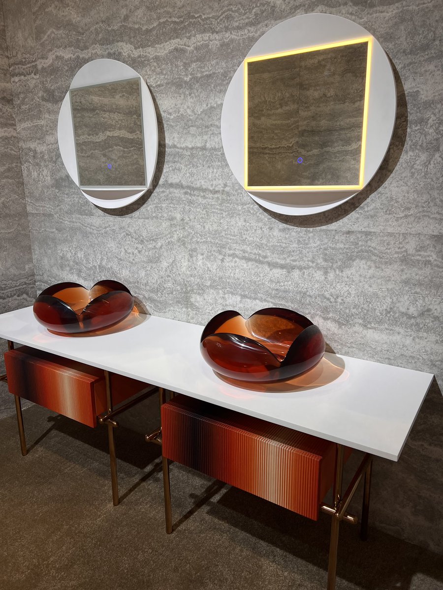 ZONI SMITH tweet media