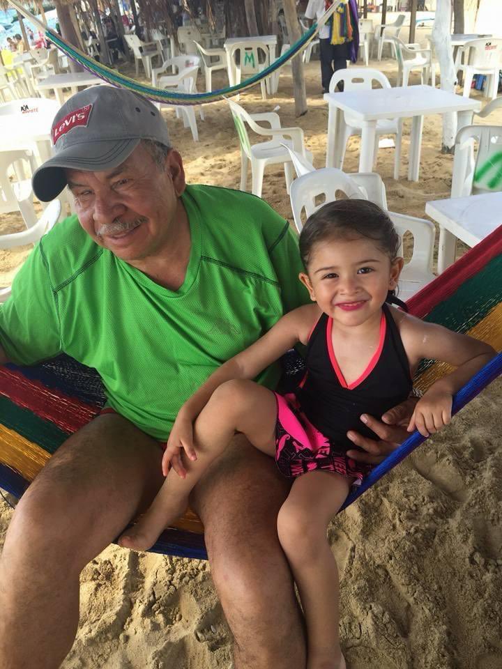 Naianprado's tweet photo. Majo es el amor de mi vida 💞💓💗 https://t.co/8yM5Ddlt2K