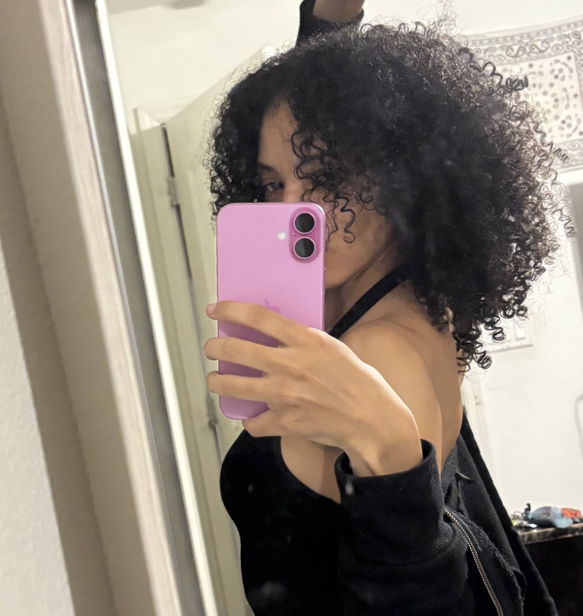 iCumforMyMan's tweet photo. #curls https://t.co/dZ8T5GKhNV